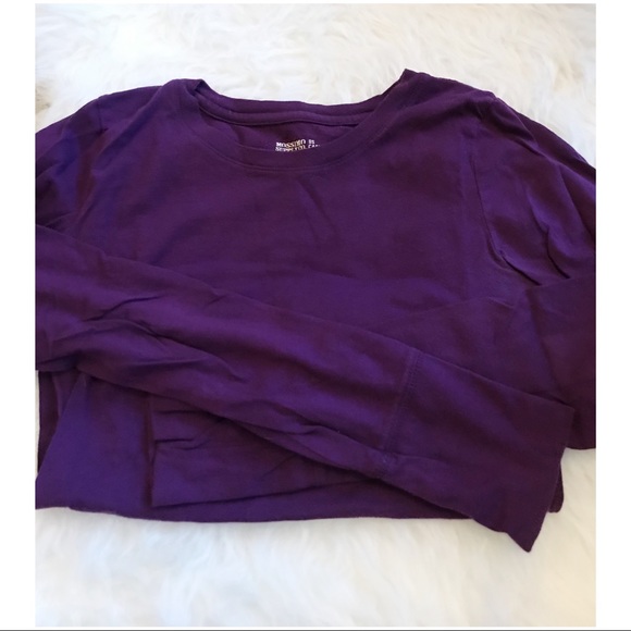 Long sleeve Tee Size Small - Picture 3 of 5